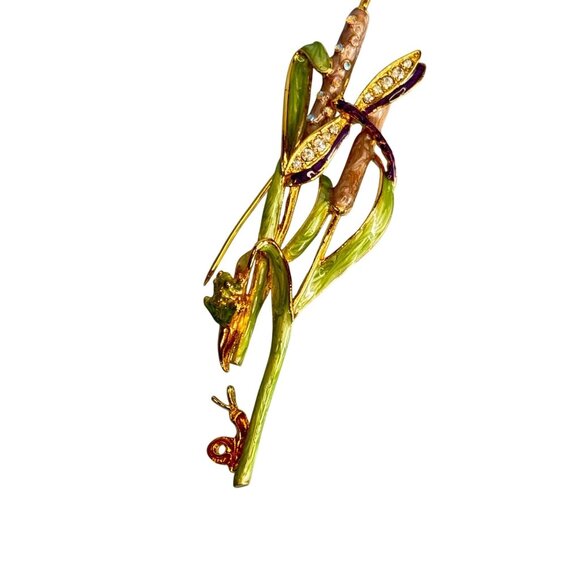 Vintage Goldtone Enameled Cattail Brooch W/ Dragonfly Frog Snail & Crystals Rhin - Picture 1 of 5